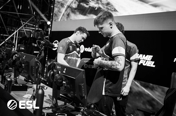 但他也清楚 但他也清楚