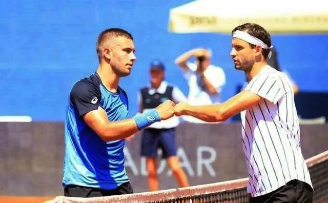 球员们在个 球员们在个